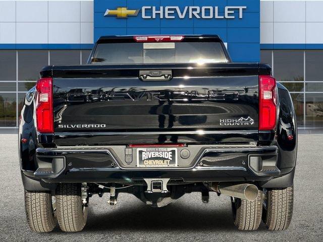 2025 Chevrolet Silverado 3500 HD Vehicle Photo in RIVERSIDE, CA 92504-4106