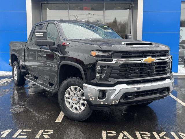 2025 Chevrolet Silverado 2500 HD Vehicle Photo in GARDNER, MA 01440-3110