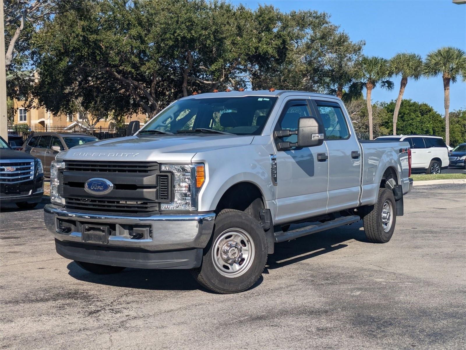 2017 Ford Super Duty F-250 SRW Vehicle Photo in WEST PALM BEACH, FL 33407-3296