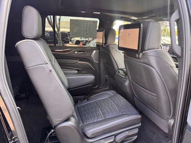 2024 Cadillac Escalade ESV Vehicle Photo in DELRAY BEACH, FL 33483-3294