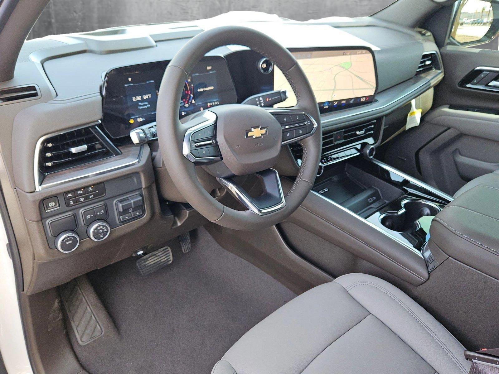 2025 Chevrolet Suburban Vehicle Photo in GILBERT, AZ 85297-0446