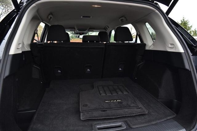 2024 Nissan Rogue Vehicle Photo in Ballwin, MO 63011