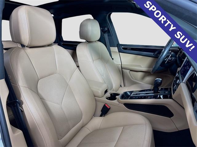 2022 Porsche Macan Vehicle Photo in Puyallup, WA 98371