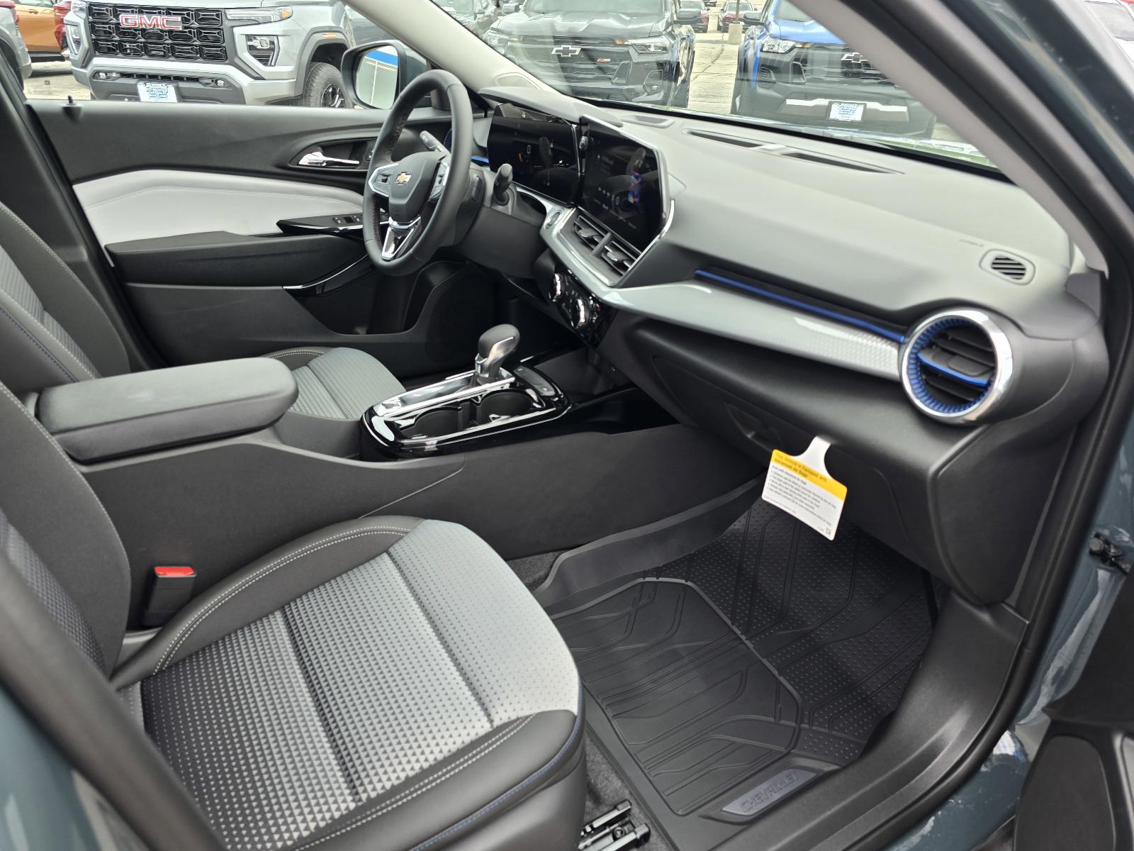 2025 Chevrolet Trax Vehicle Photo in Rolla, MO 65401