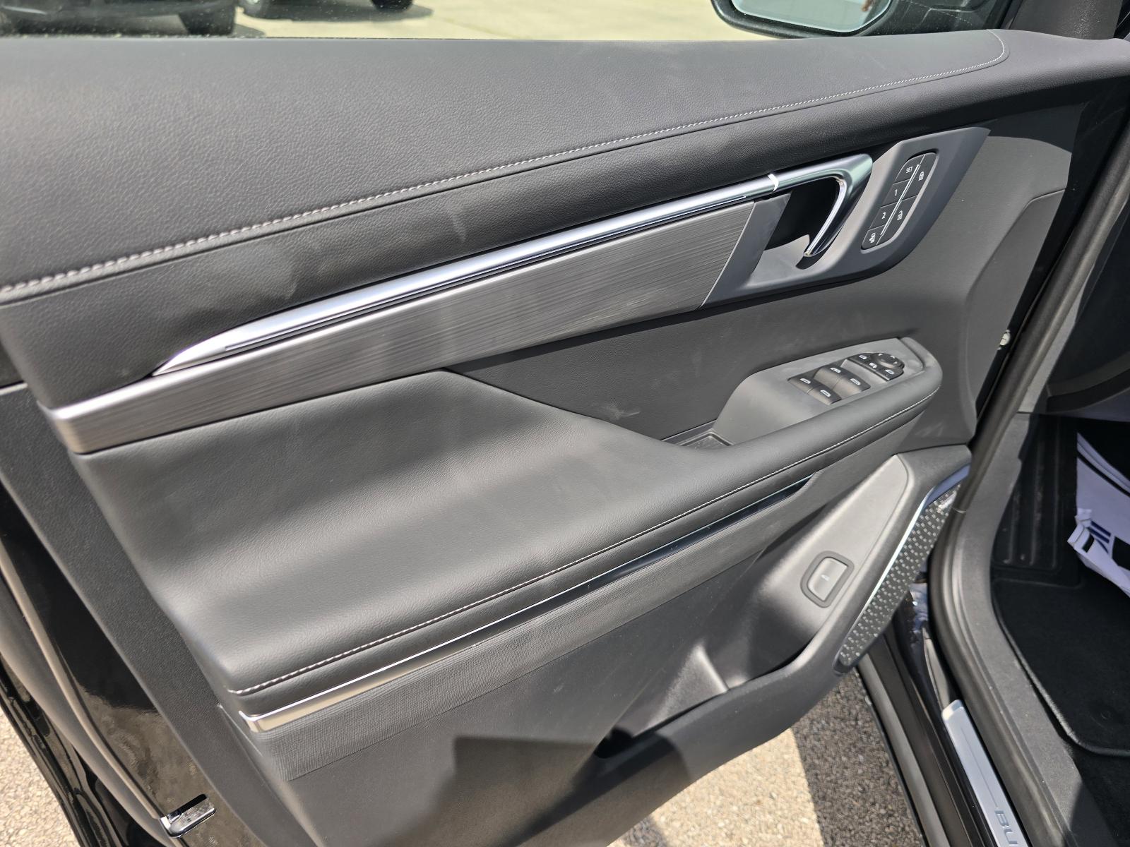 2025 Buick Enclave Vehicle Photo in Rolla, MO 65401