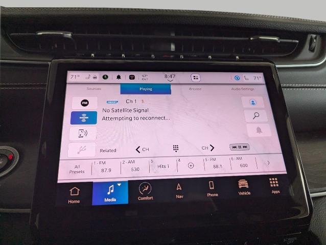 2025 Jeep Grand Cherokee L Vehicle Photo in Oshkosh, WI 54901
