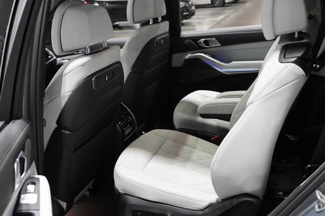 2025 BMW X7 xDrive40i Vehicle Photo in GRAPEVINE, TX 76051