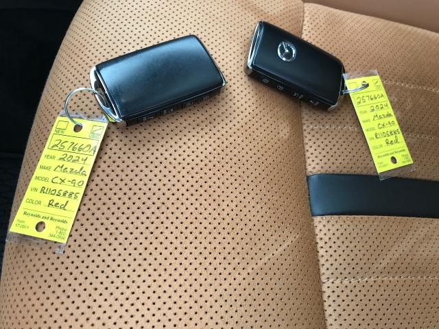 2024 Mazda CX-90 Vehicle Photo in GREEN BAY, WI 54303-3330