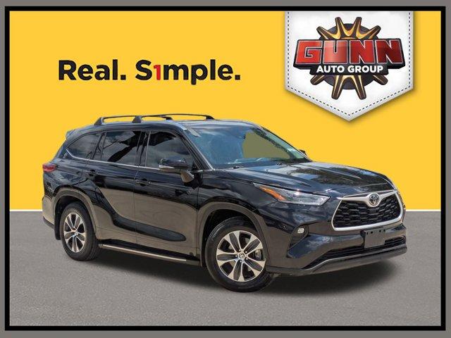 2021 Toyota Highlander Vehicle Photo in SELMA, TX 78154-1460