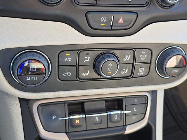 2024 GMC Terrain Vehicle Photo in Pleasant Hills, PA 15236