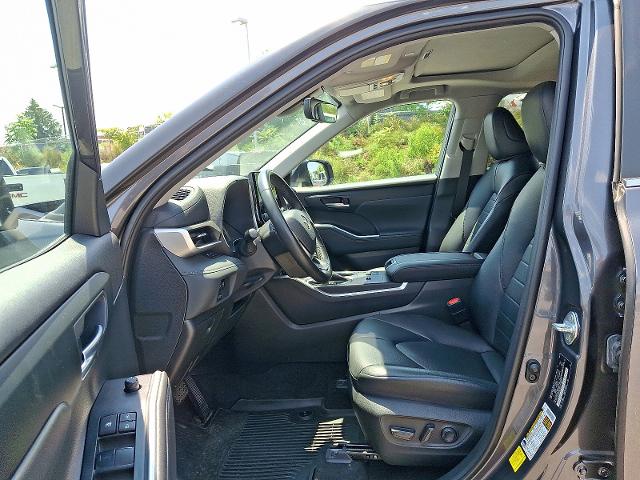 2023 Toyota Highlander Vehicle Photo in HARRISBURG, PA 17111-1033