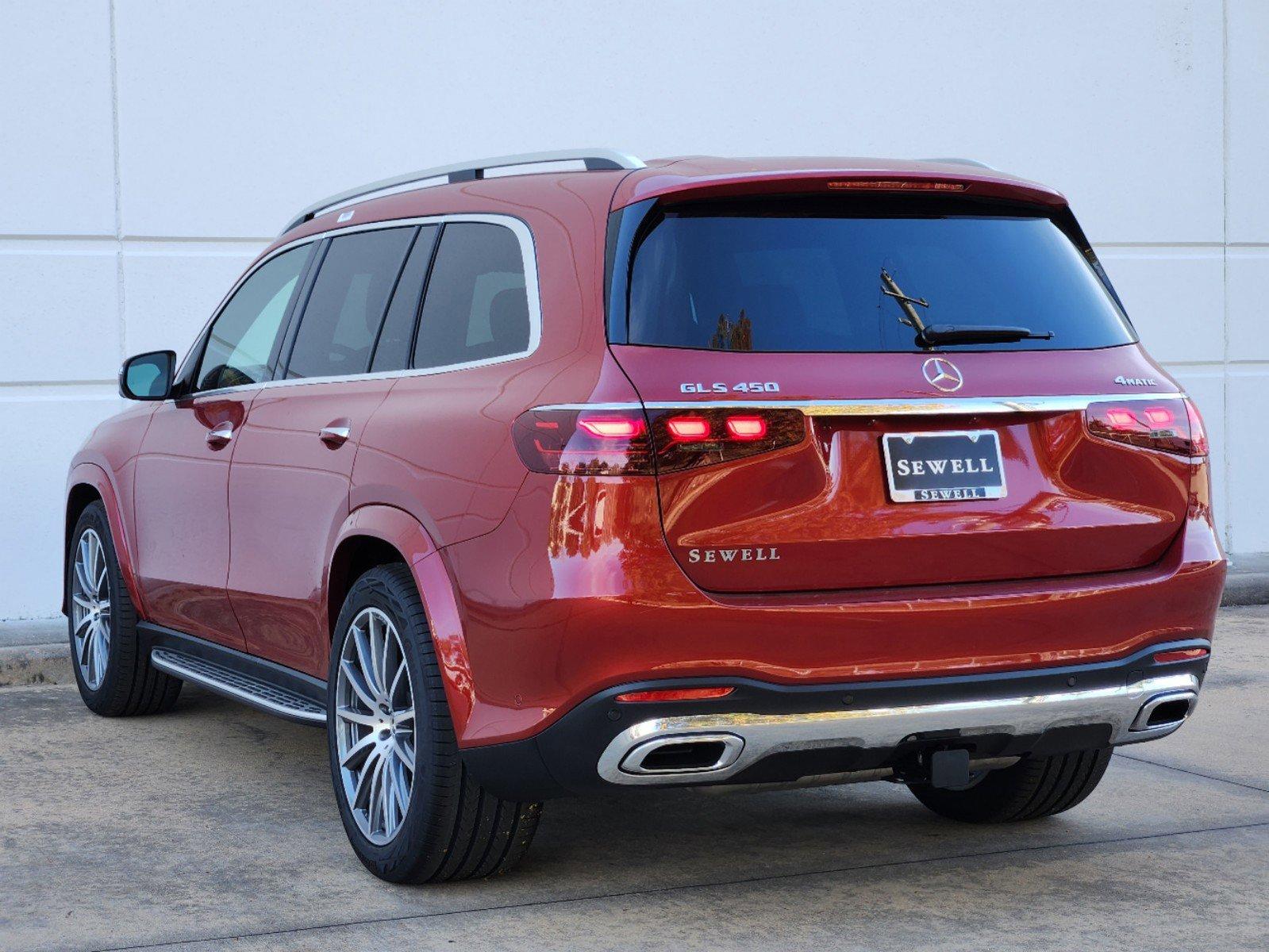 2025 Mercedes-Benz GLS Vehicle Photo in HOUSTON, TX 77079