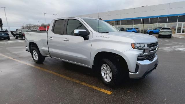 Used 2019 Chevrolet Silverado 1500 LT with VIN 1GCRYDED0KZ314877 for sale in Saint Cloud, Minnesota