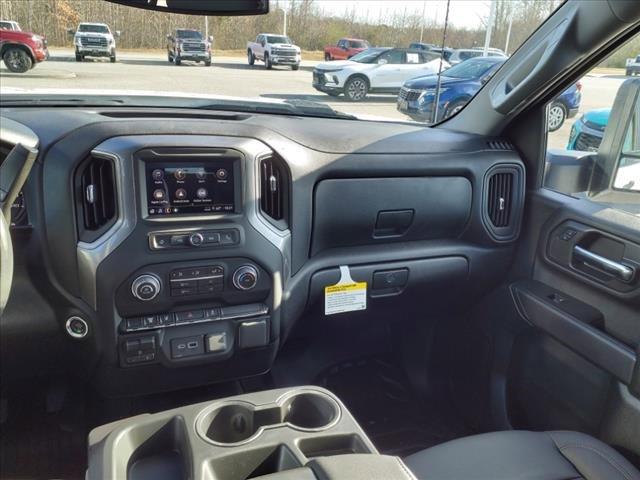 2024 Chevrolet Silverado 3500 HD Chassis Cab Vehicle Photo in EMPORIA, VA 23847-1235