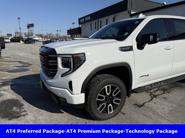 2025 GMC Sierra 1500 Vehicle Photo in CHICOPEE, MA 01020-5001