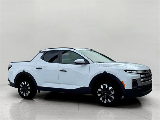 2025 Hyundai SANTA CRUZ Vehicle Photo in Green Bay, WI 54304