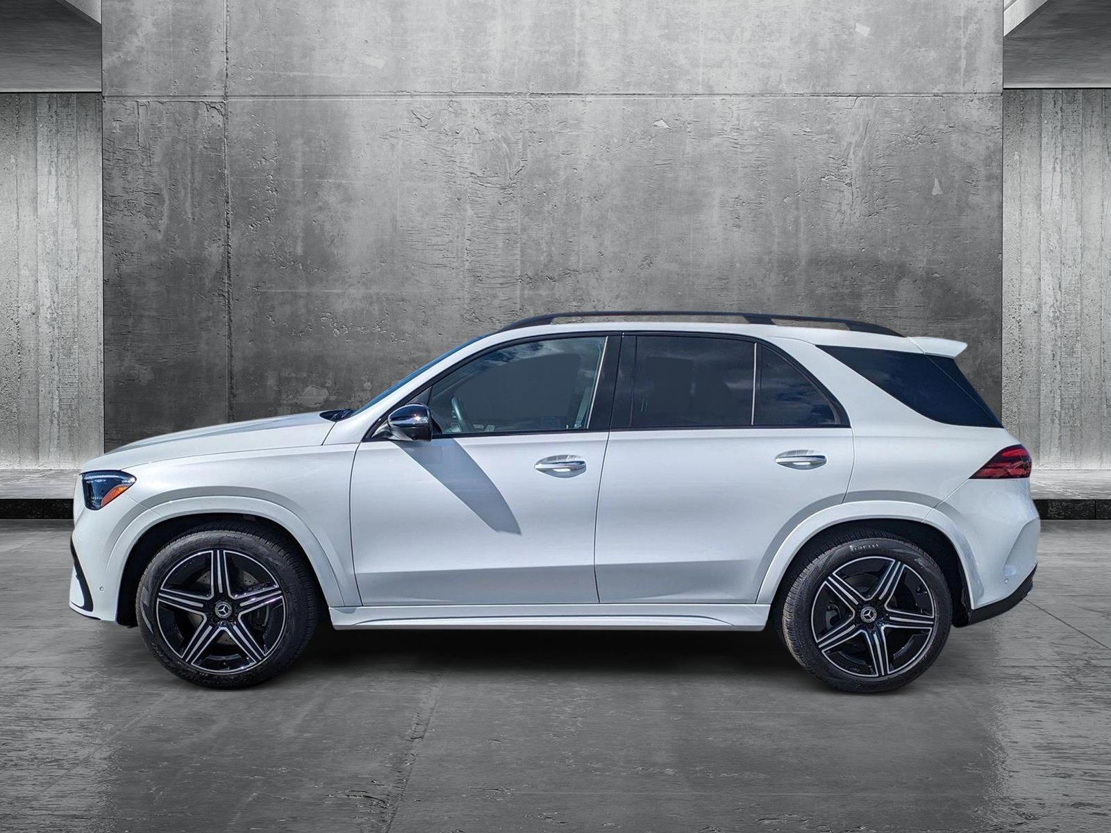 2025 Mercedes-Benz GLE Vehicle Photo in Bradenton, FL 34207