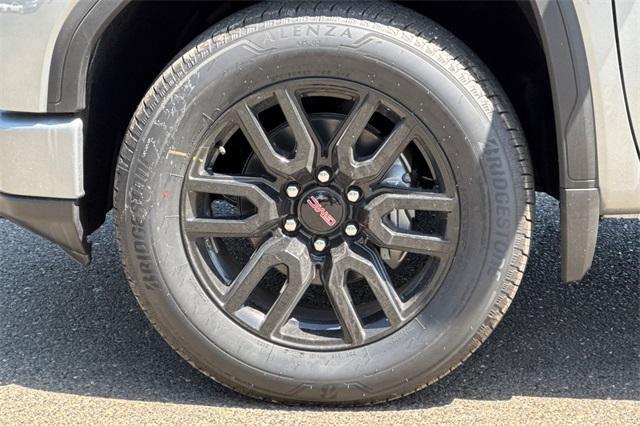 2025 GMC Sierra 1500 Vehicle Photo in ELK GROVE, CA 95757-8703