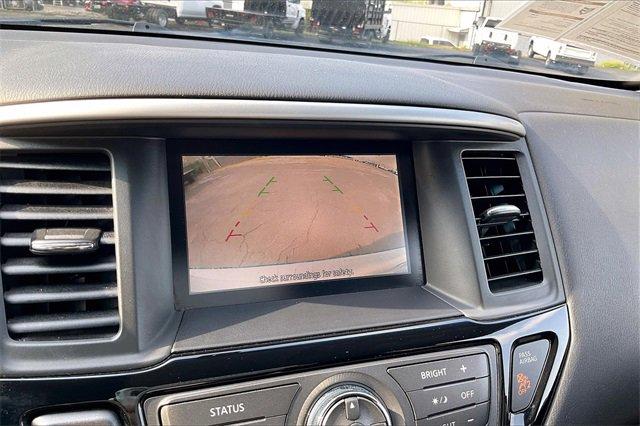 2015 Nissan Pathfinder Vehicle Photo in INDEPENDENCE, MO 64055-1314