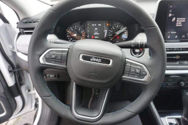2022 Jeep Compass Vehicle Photo in FAIRMONT, WV 26554-2318