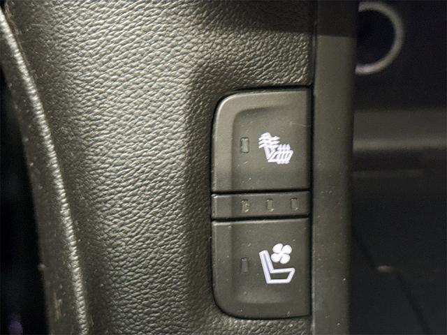 2017 GMC Acadia Vehicle Photo in EVERETT, WA 98203-5662