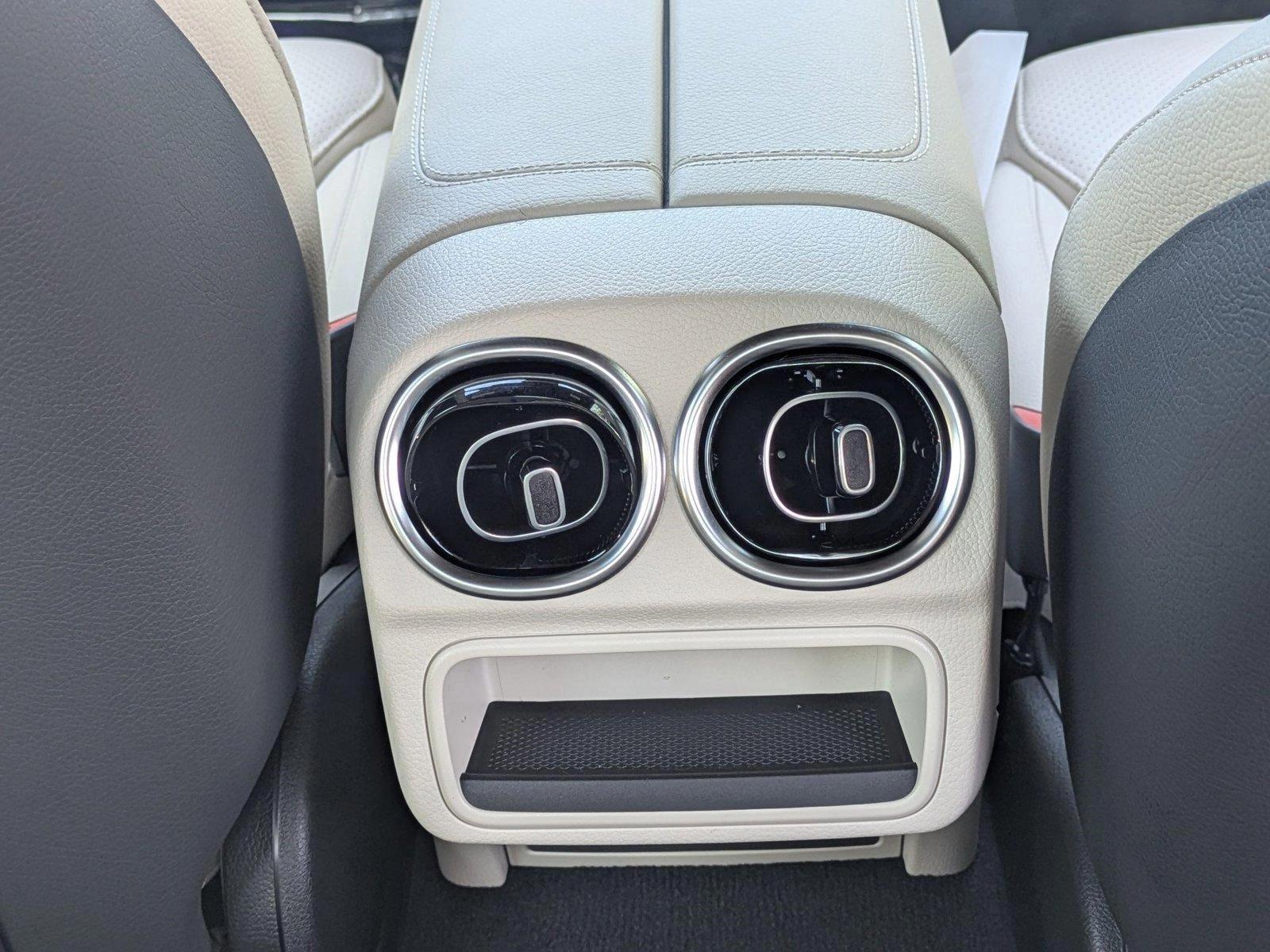 2025 Mercedes-Benz C-Class Vehicle Photo in Sarasota, FL 34231