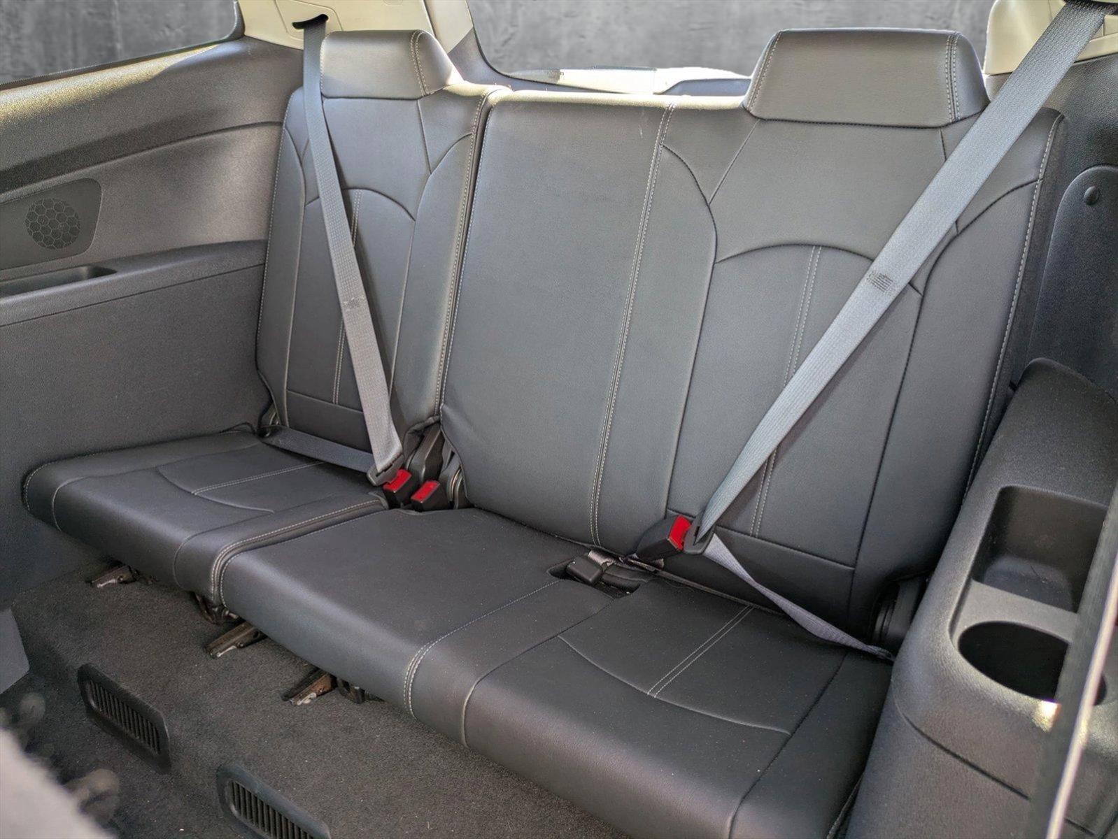 2015 Chevrolet Traverse Vehicle Photo in Tustin, CA 92782