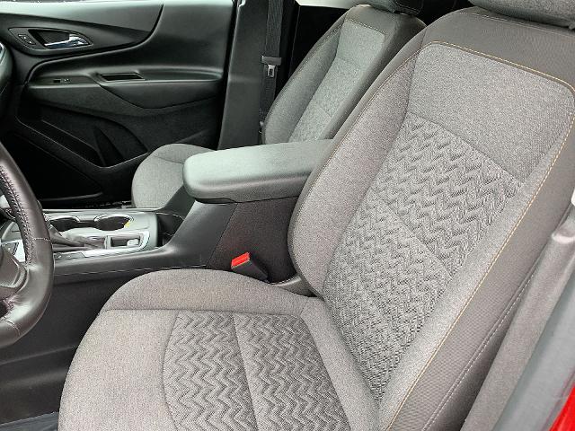 2022 Chevrolet Equinox Vehicle Photo in MOON TOWNSHIP, PA 15108-2571