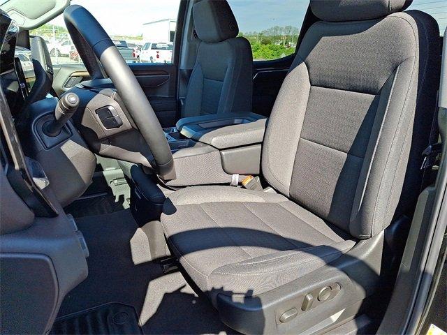 2025 Chevrolet Silverado 1500 Vehicle Photo in LANCASTER, PA 17601-0000