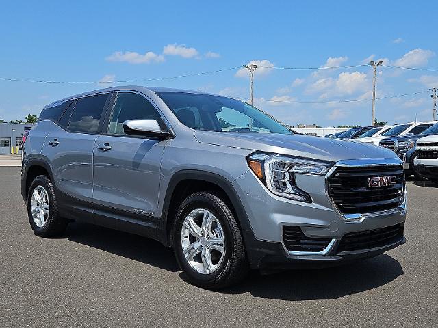 2024 GMC Terrain Vehicle Photo in TREVOSE, PA 19053-4984