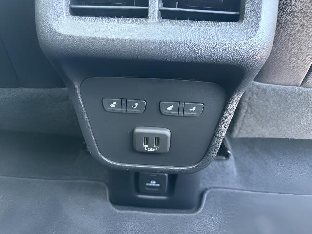 2021 Chevrolet Equinox Vehicle Photo in MANITOWOC, WI 54220-5838