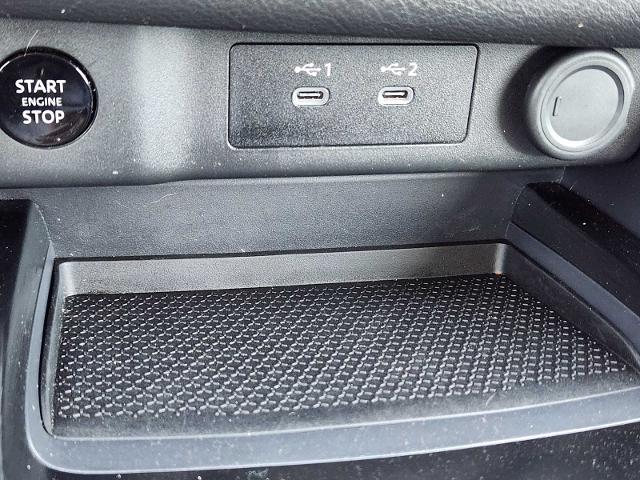 2024 Nissan Rogue Vehicle Photo in DENTON, TX 76210-9321