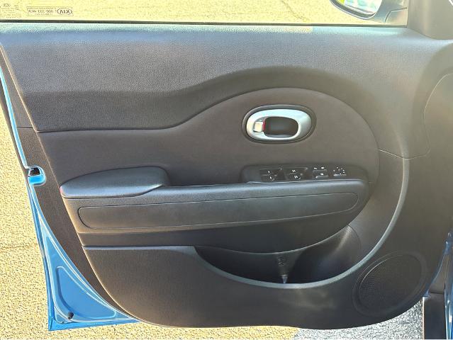 2016 Kia Soul Vehicle Photo in BEAUFORT, SC 29906-4218