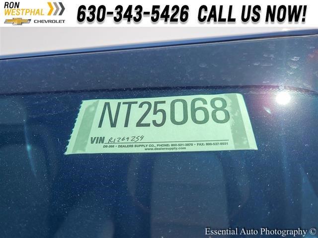 2025 Chevrolet Equinox Vehicle Photo in AURORA, IL 60503-9326