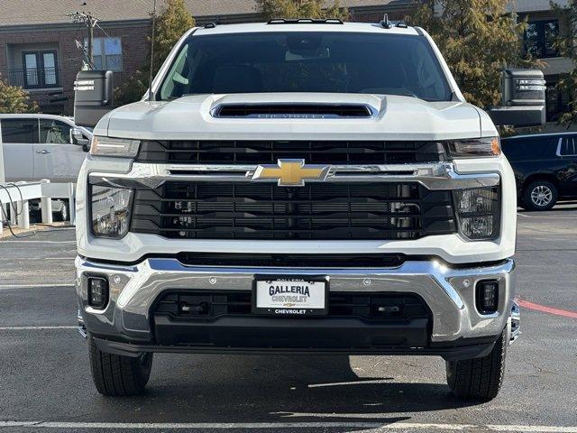 2025 Chevrolet Silverado 3500 HD Vehicle Photo in DALLAS, TX 75244-5909