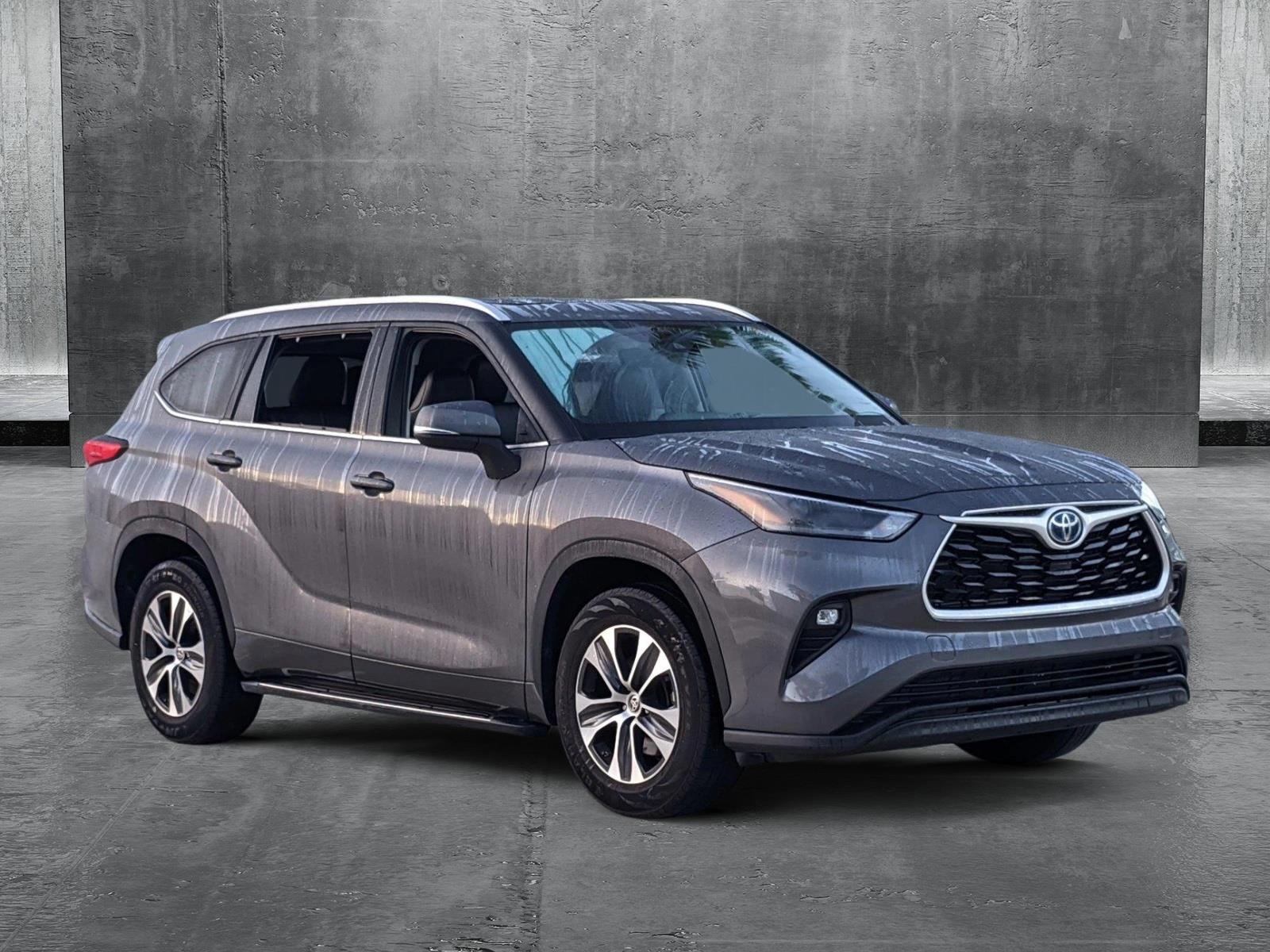 2022 Toyota Highlander Vehicle Photo in Davie, FL 33331