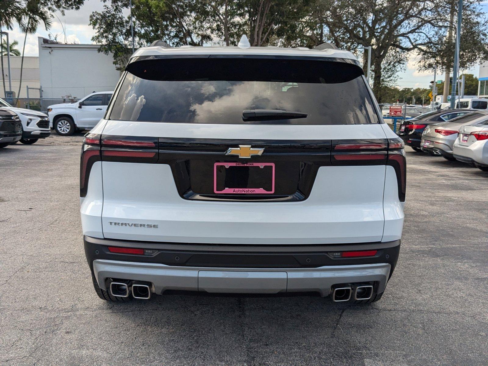 2025 Chevrolet Traverse Vehicle Photo in MIAMI, FL 33134-2699