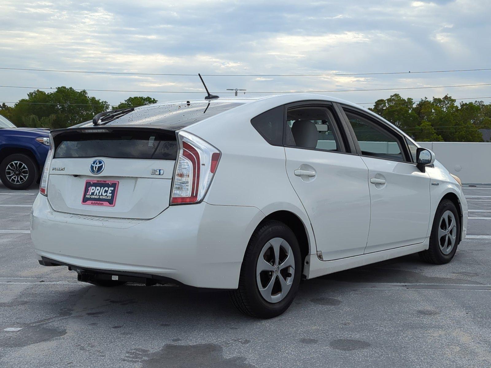 2014 Toyota Prius Vehicle Photo in Ft. Myers, FL 33907