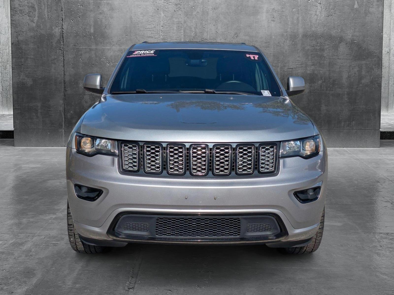 2017 Jeep Grand Cherokee Vehicle Photo in Sarasota, FL 34231