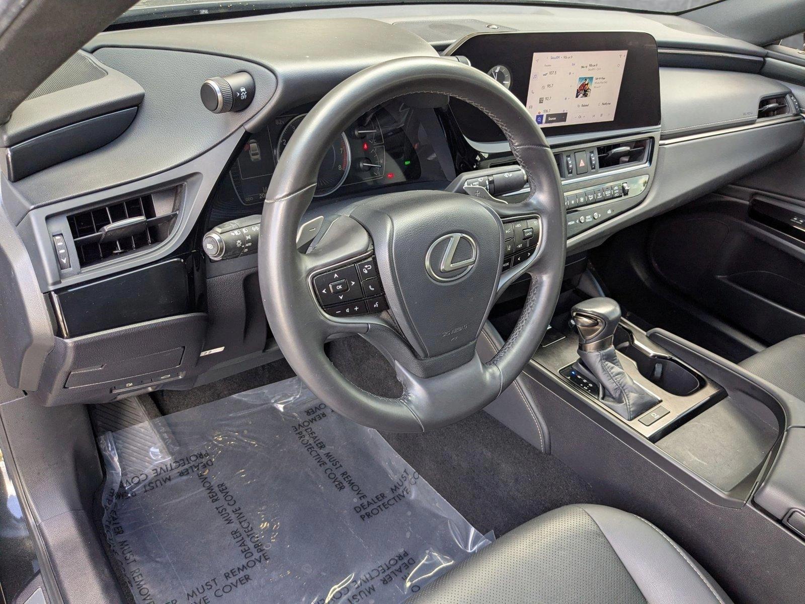 2023 Lexus ES Vehicle Photo in PEMBROKE PINES, FL 33024-6534