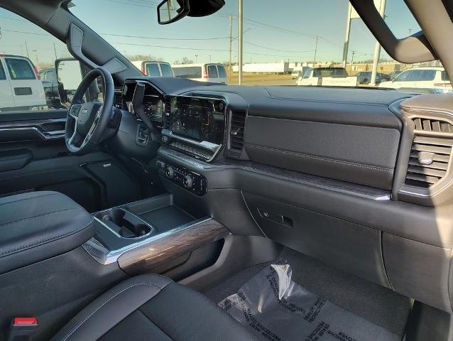 2024 Chevrolet Silverado 2500 HD Vehicle Photo in GREEN BAY, WI 54304-5303