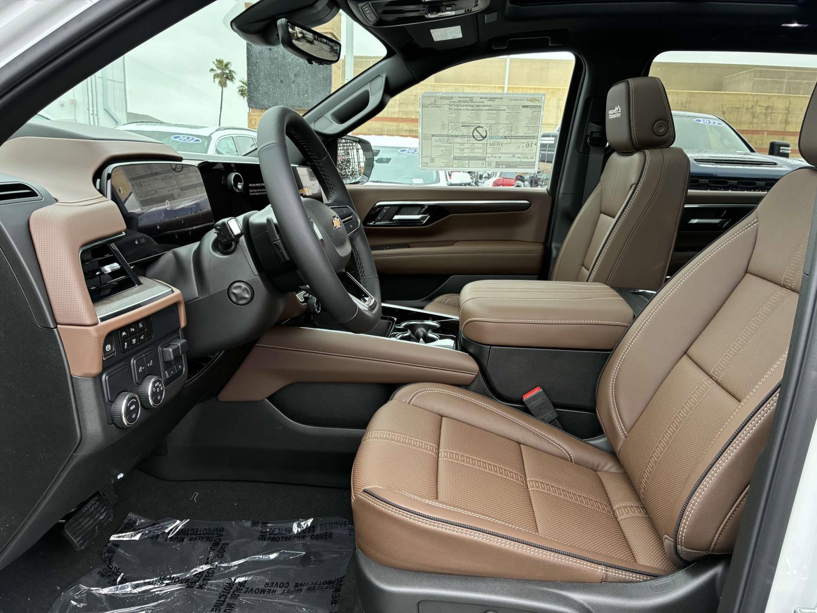 2025 Chevrolet Suburban Vehicle Photo in LOS ANGELES, CA 90007-3794