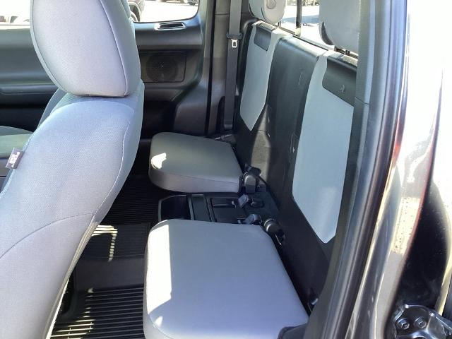 2022 Toyota Tacoma 4WD Vehicle Photo in GARDNER, MA 01440-3110