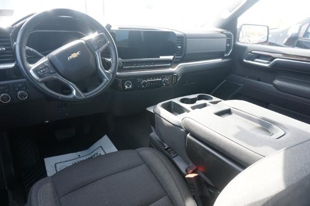 2023 Chevrolet Silverado 1500 Vehicle Photo in FAIRMONT, WV 26554-2318