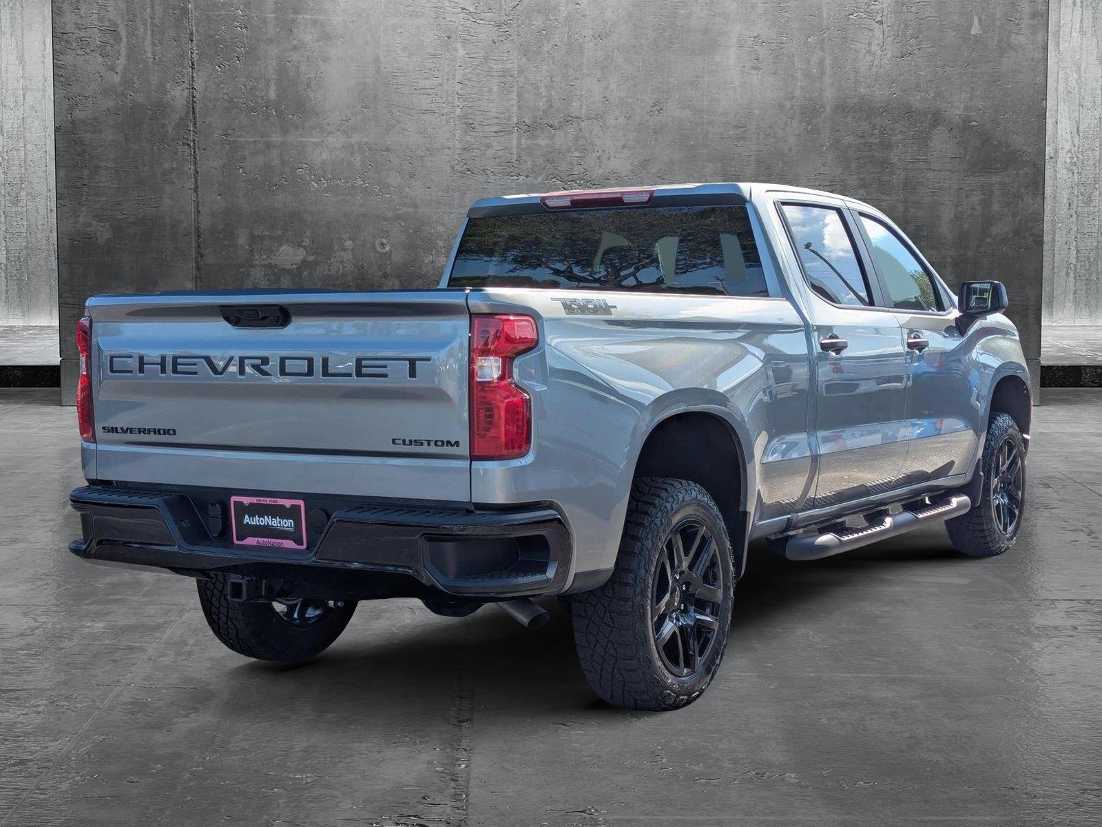 2025 Chevrolet Silverado 1500 Vehicle Photo in GREENACRES, FL 33463-3207