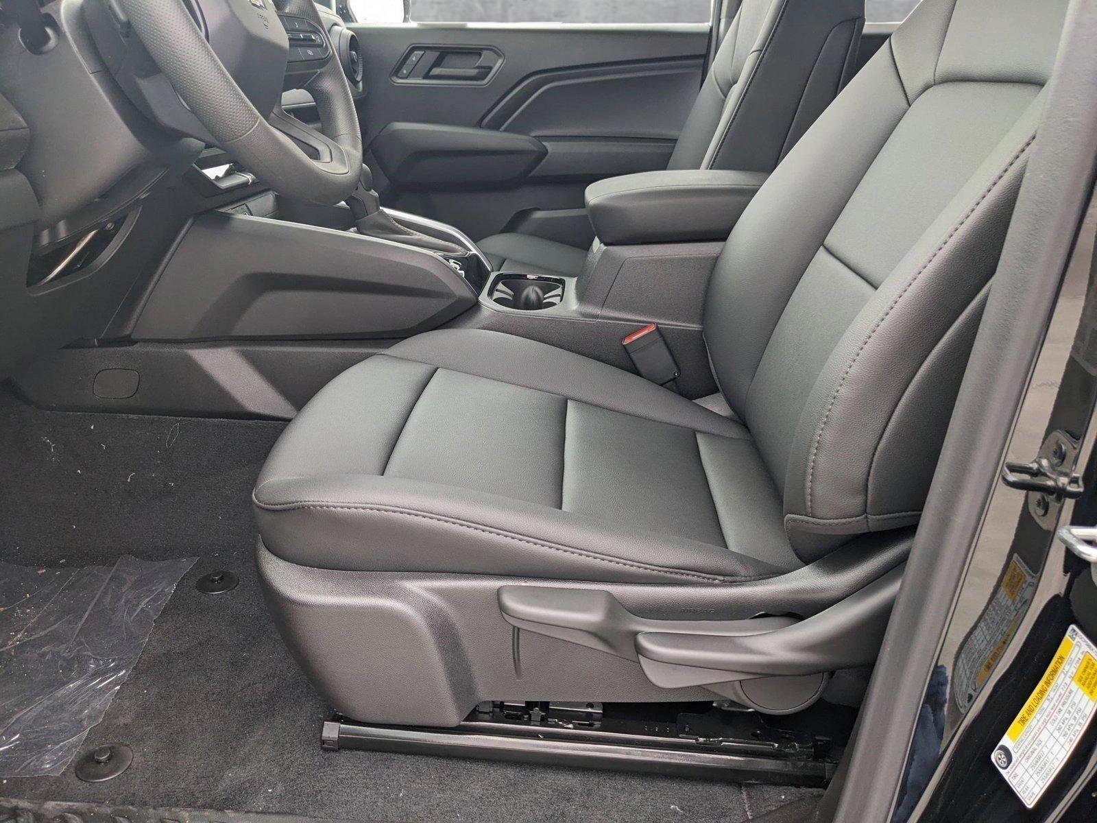 2025 Chevrolet Colorado Vehicle Photo in MIAMI, FL 33172-3015
