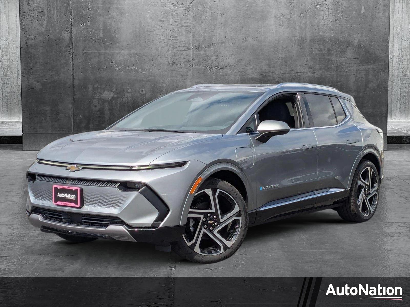 2025 Chevrolet Equinox EV Vehicle Photo in VALENCIA, CA 91355-1705