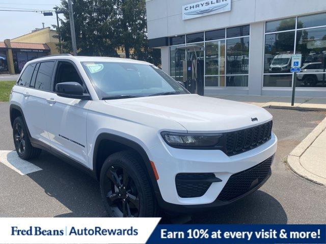 2025 Jeep Grand Cherokee Vehicle Photo in Doylsetown, PA 18901
