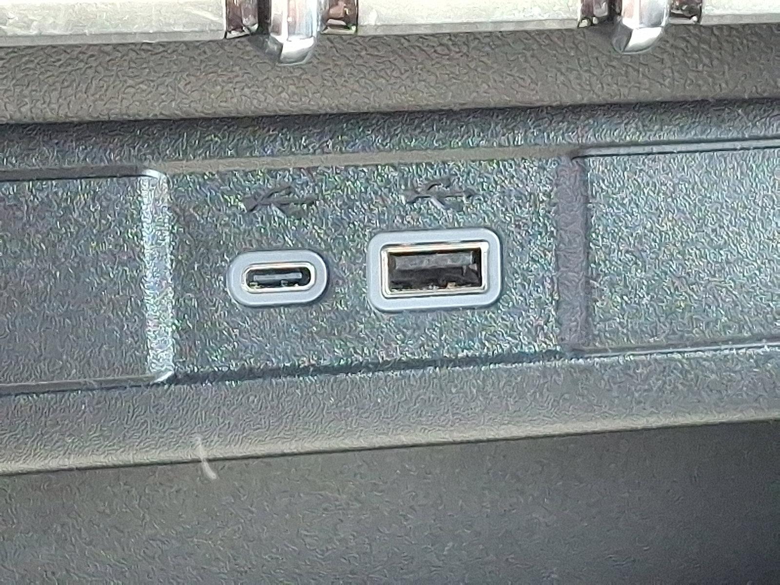2024 GMC Canyon Vehicle Photo in Trevose, PA 19053