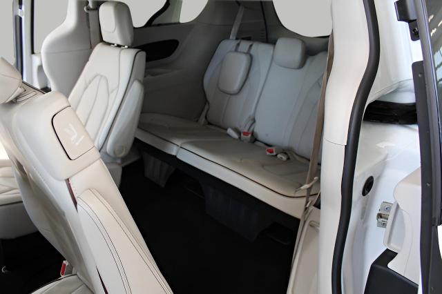 2018 Chrysler Pacifica Vehicle Photo in Green Bay, WI 54304